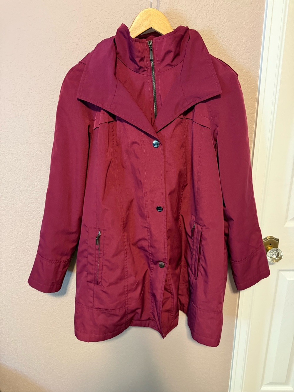 Coldwater Creek Women's Burgundy Lightweight Funnel Neck Coat
